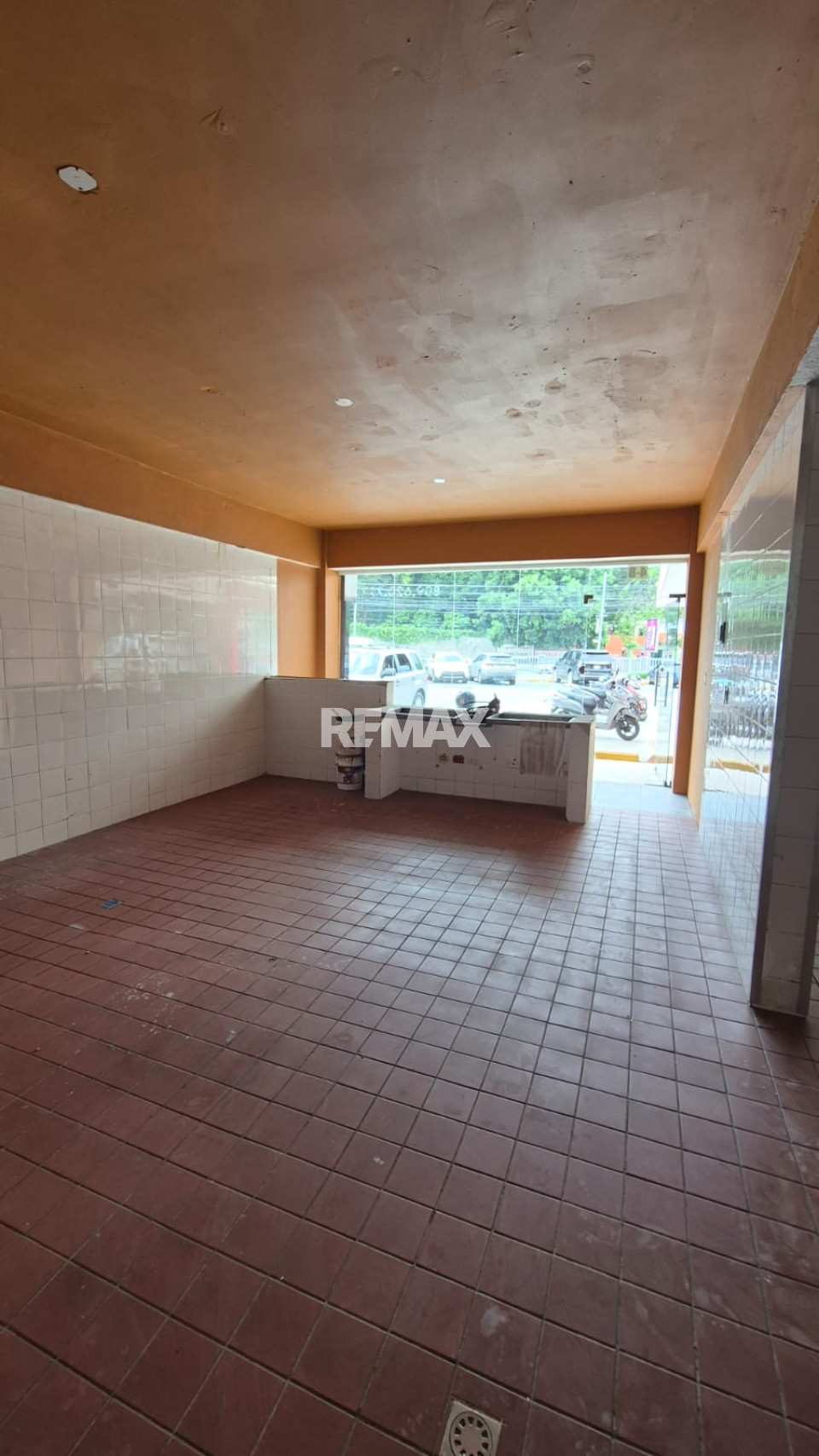 Local Comercial en SANTO DOMINGO DE GUZMÁN, ARROYO HONDO