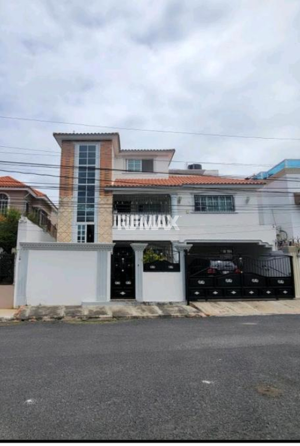 House en SANTO DOMINGO ESTE, VISTA HERMOSA