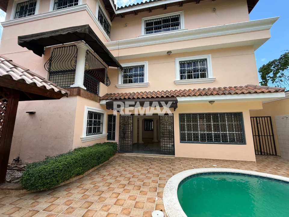 Casa en SANTO DOMINGO DE GUZMÁN, ISABEL VILLAS