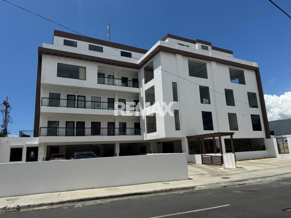 Local Comercial en SANTO DOMINGO DE GUZMÁN, MIRAFLORES