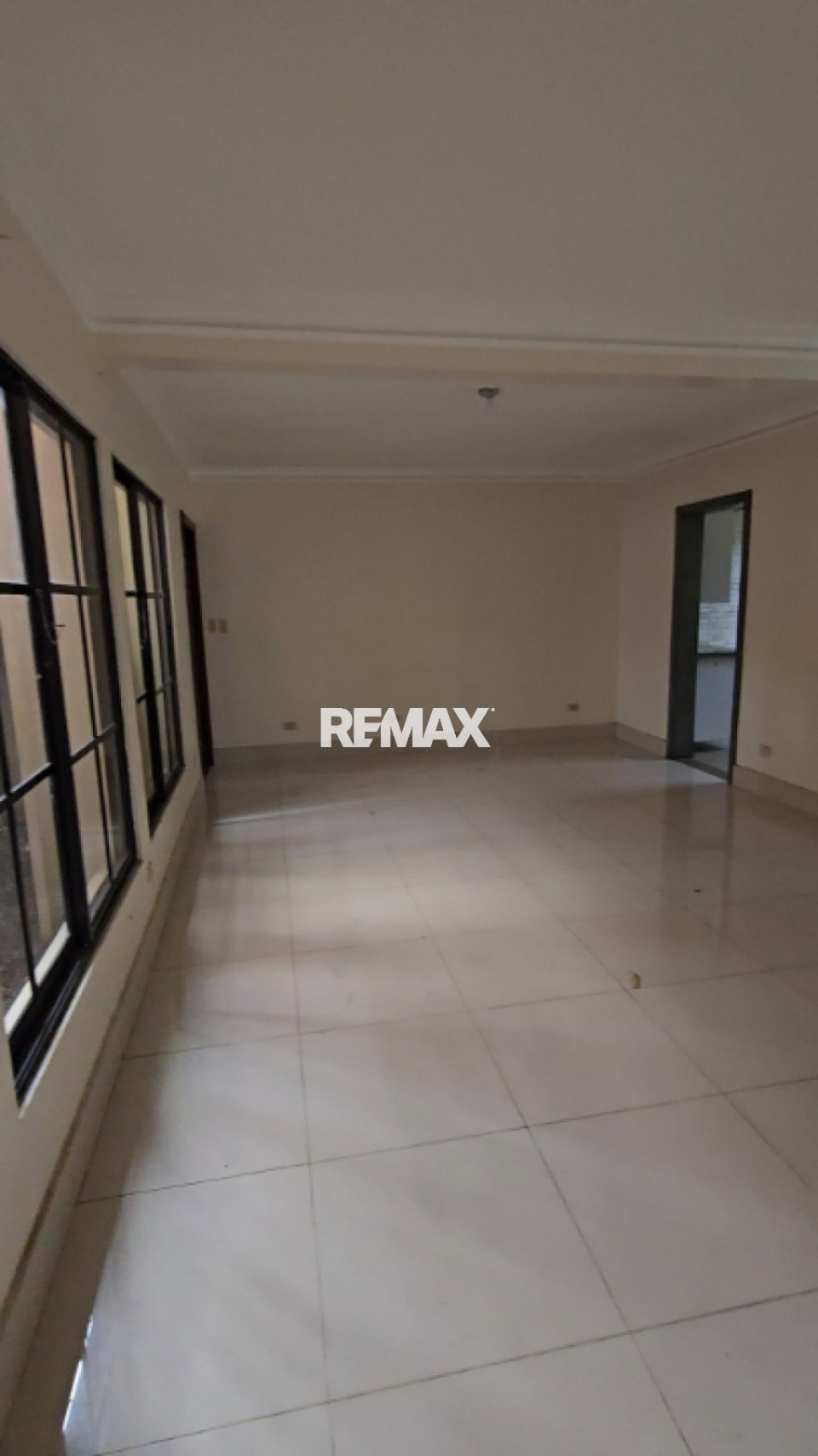 Local Comercial en SANTO DOMINGO DE GUZMÁN, LOS PRADOS