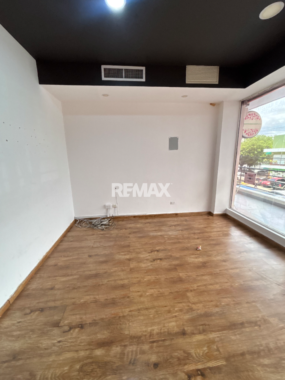 Local Comercial en SANTO DOMINGO DE GUZMÁN, PIANTINI