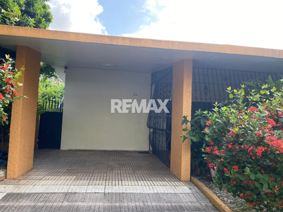 House en SANTO DOMINGO ESTE, LOS TRINITARIOS