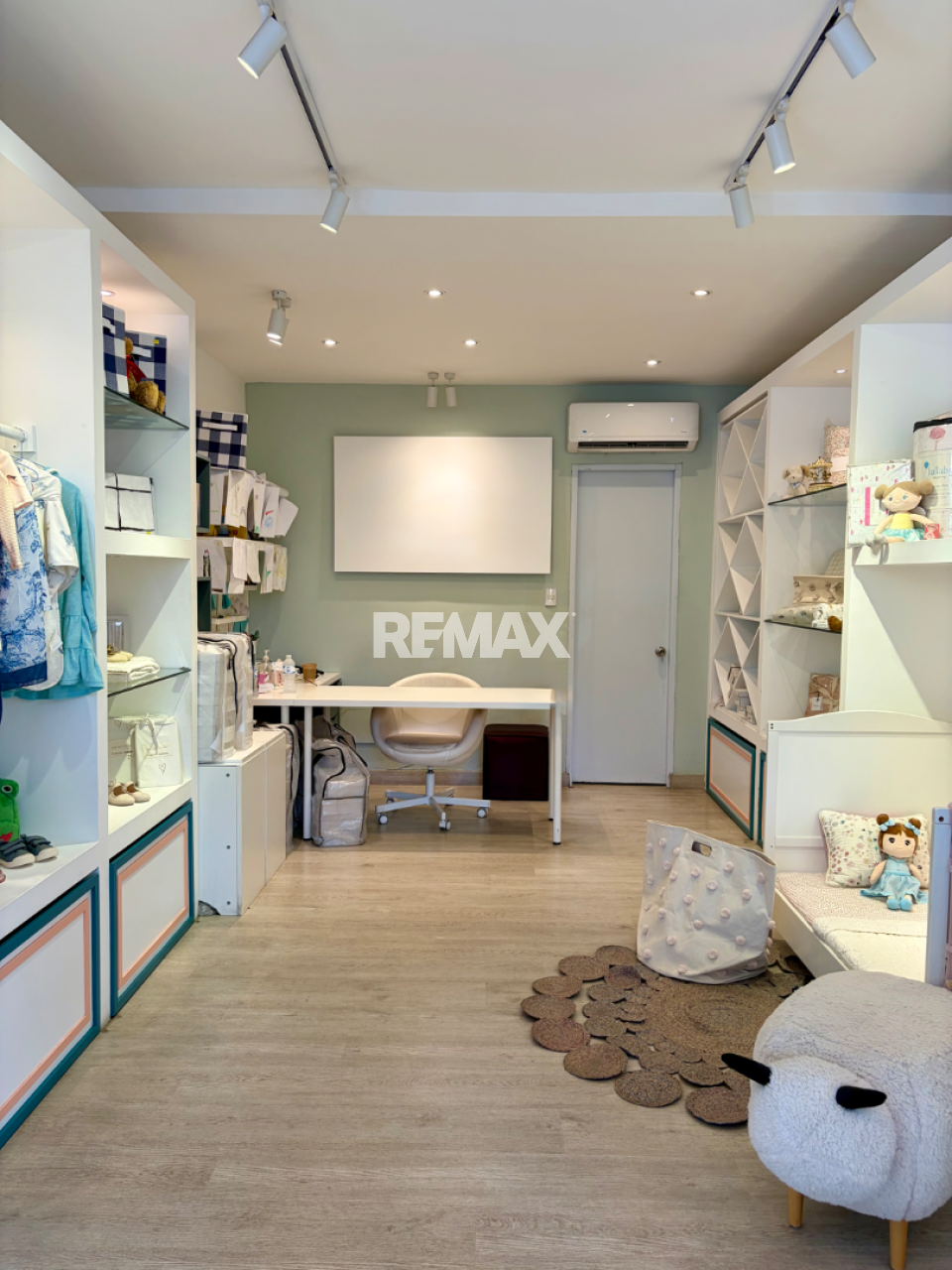 Local Comercial en SANTO DOMINGO DE GUZMÁN, ENSANCHE NACO