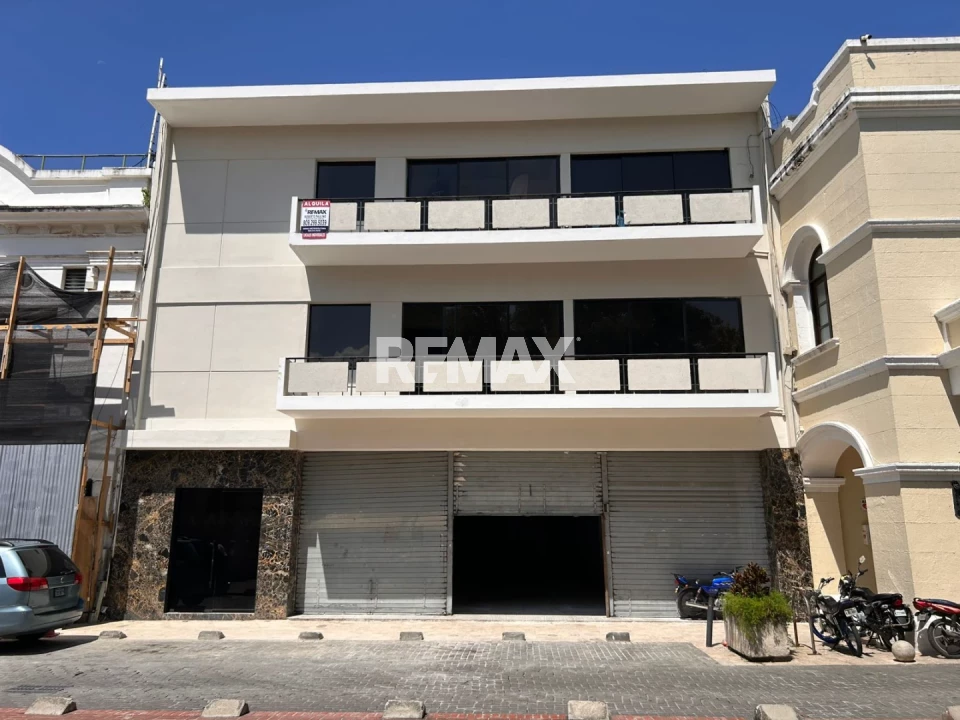 Local Comercial en SANTO DOMINGO DE GUZMÁN, ZONA COLONIAL