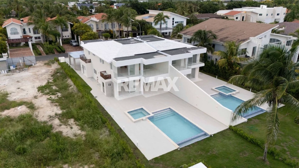 Proyecto de Casa en BAVARO, COCOTAL GOLF & COUNTRY CLUB