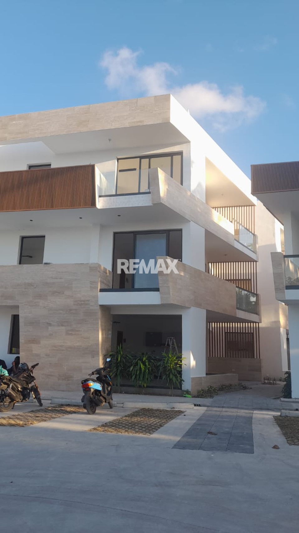 Proyecto de Apartamento en PLAYA PUNTA POPY, SAMANÁ LAS TERRENAS