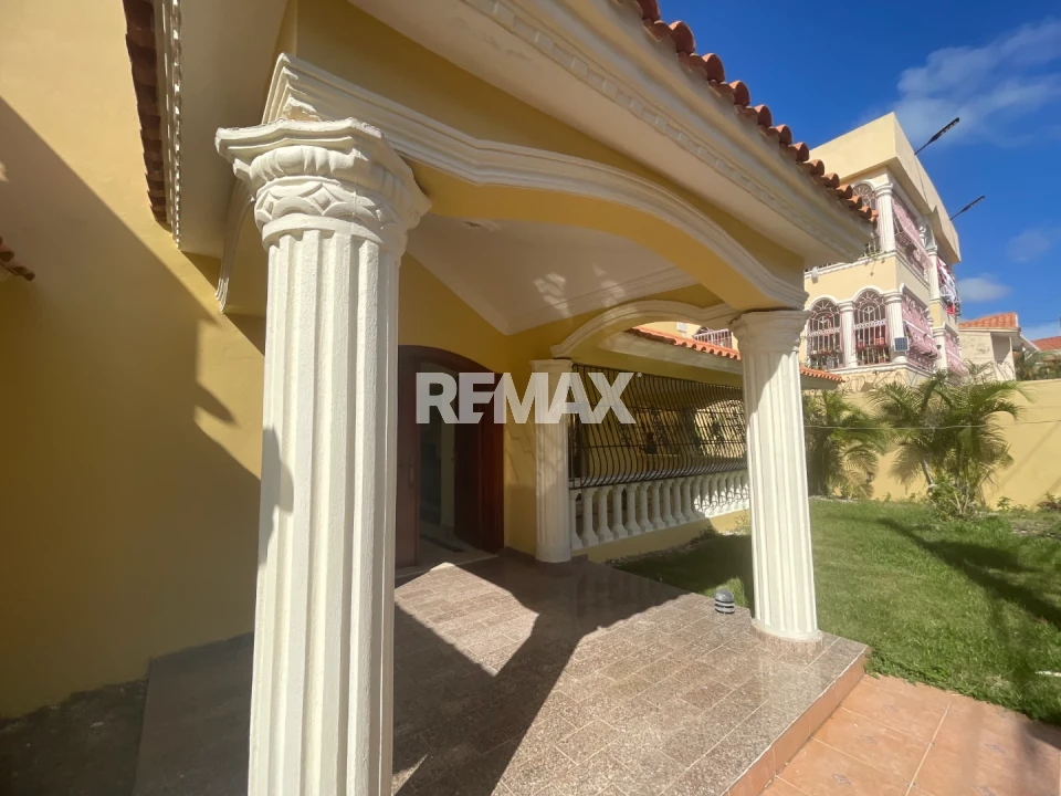 Casa en SANTO DOMINGO ESTE, PRADO ORIENTAL I