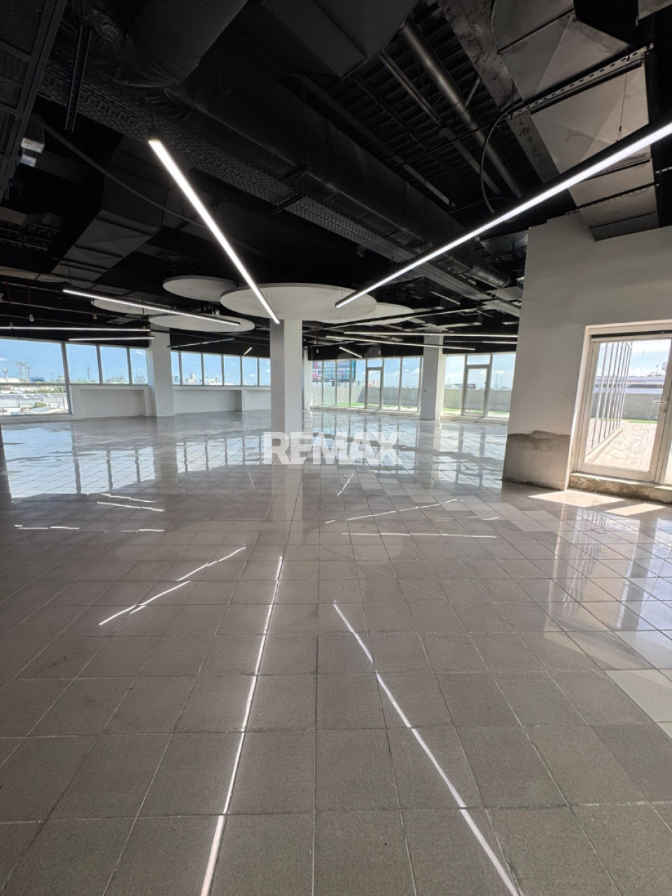 Office Space en SANTO DOMINGO DE GUZMÁN, ENSANCHE NACO