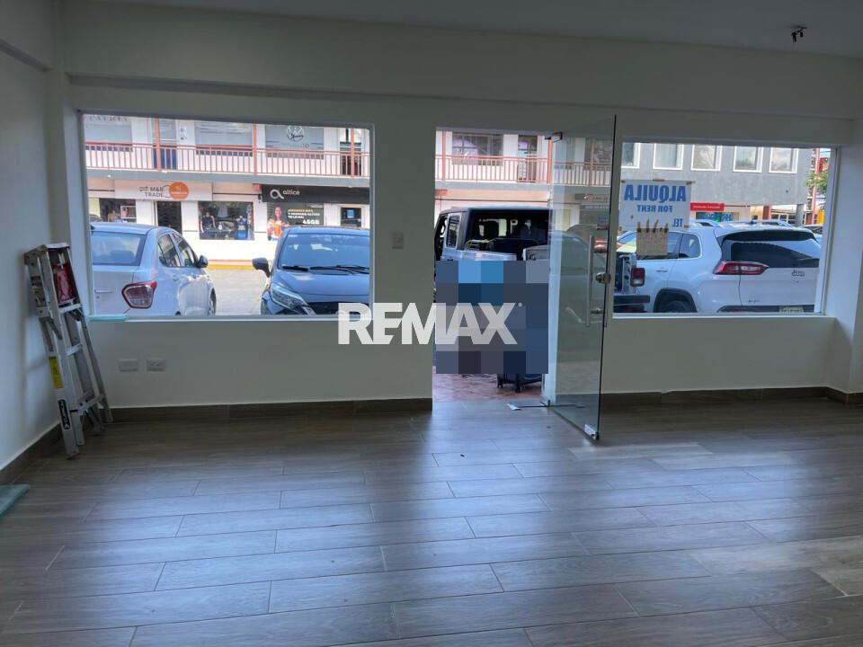Local Comercial en PUNTA CANA, BAVARO