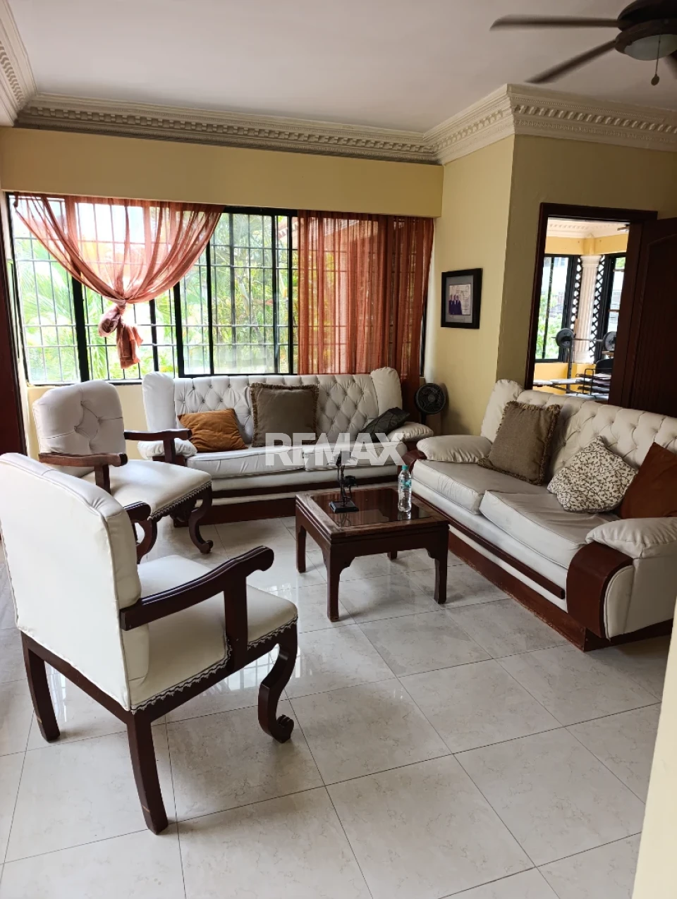 Casa en SANTO DOMINGO OESTE, ALAMEDA