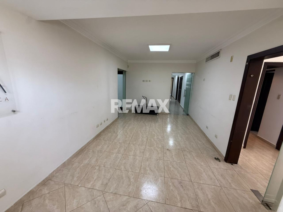 Commercial Space en SANTO DOMINGO DE GUZMÁN, ENSANCHE NACO