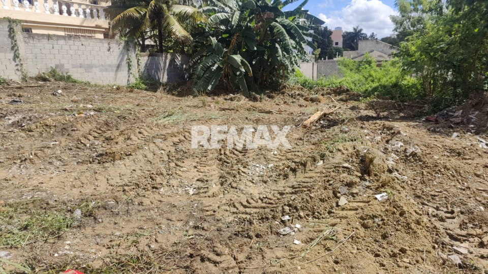 Terreno en SANTO DOMINGO DE GUZMÁN, Autopista Duarte