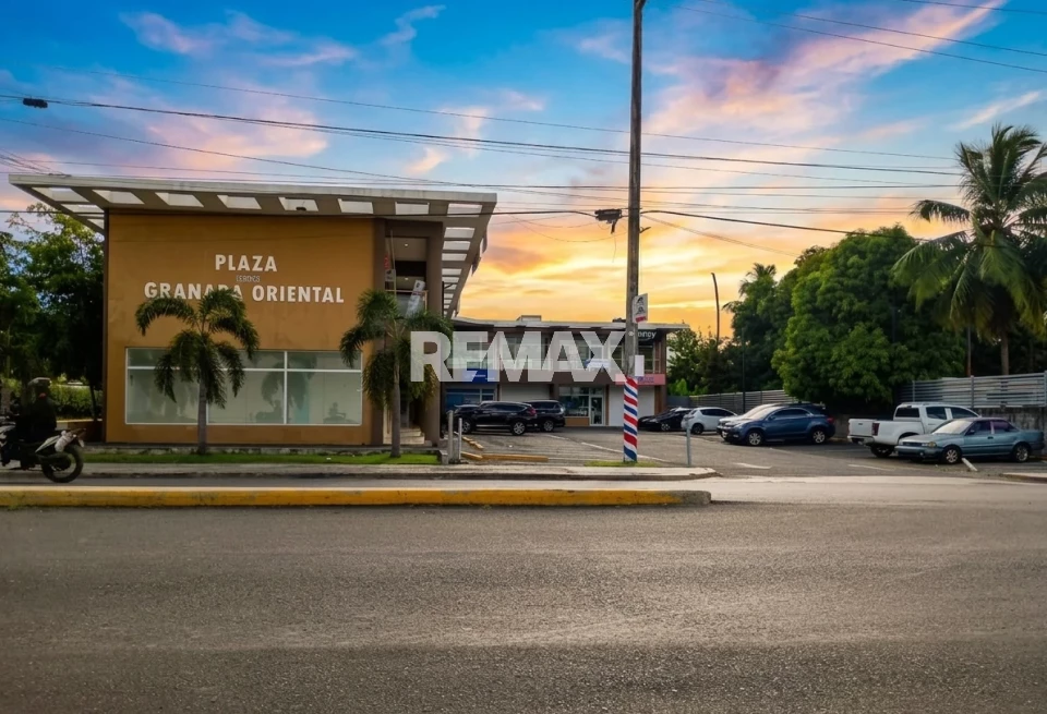 Local Comercial en HAINAMOSA, SANTO DOMINGO ESTE